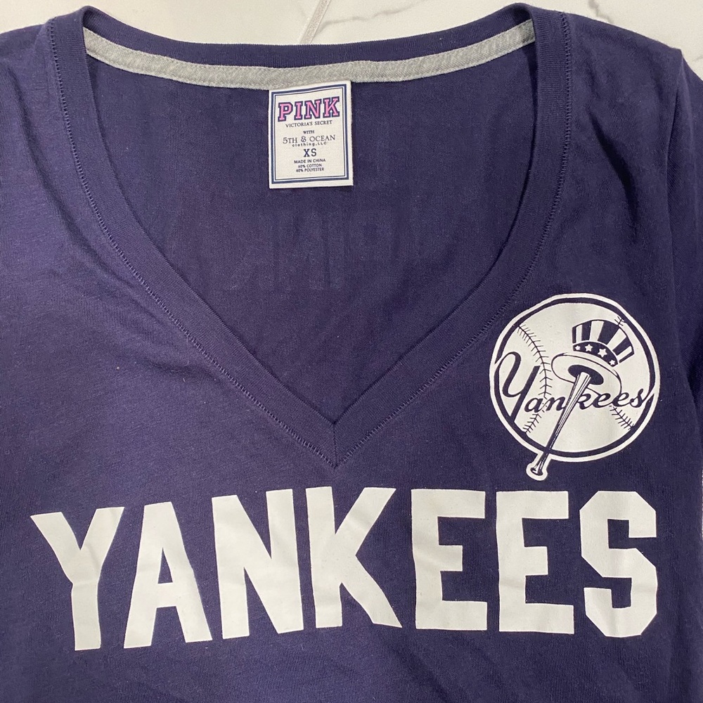 Yankees. T shirt. Tis the season.